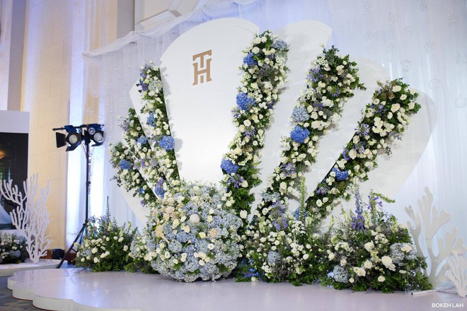 Cận cảnh đám cưới kỳ công xanh màu đại dương của Shark Hưng (Thương vụ bạc tỷ) và cô dâu Á hậu