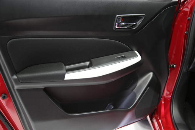 Suzuki Swift 2018 ra mắt, dự kiến về Việt Nam trong tháng 6 Suzuki Swift 2018 ra mắt, dự kiến về Việt Nam trong tháng 6