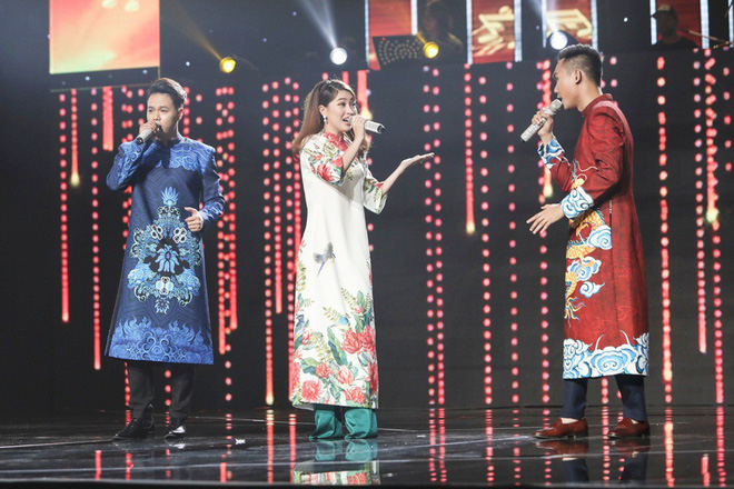 Như Quỳnh bật khóc nức nở, Quang Lê phải rời ghế nóng để dỗ dành