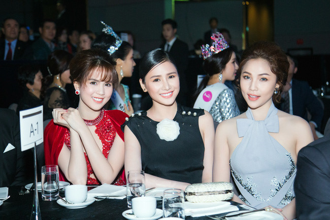 Những cuộc môi giới tình - tiền trá hình ở showbiz Việt