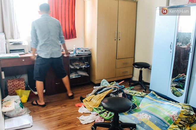 Khổ như cư dân chung cư Carina sau vụ cháy: Cõng tủ lạnh xuống mấy tầng lầu, dùng ròng rọc chuyển đồ suốt nhiều ngày liền