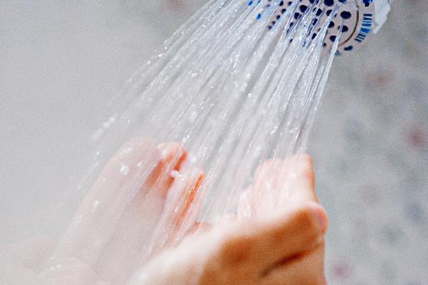 Những điều chị em tuyệt đối tránh khi đang trong giai đoạn đèn đỏ kiểu mắc bệnh phụ khoa Những điều chị em tuyệt đối tránh khi đang trong giai đoạn đèn đỏ kiểu mắc bệnh phụ khoa