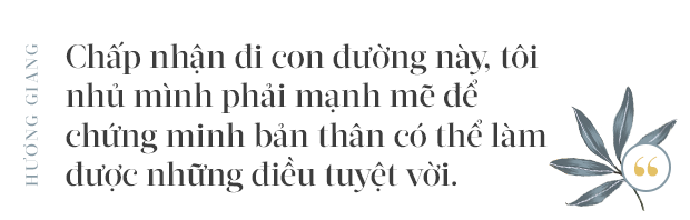 Hoa hậu Hương Giang: Lần đầu tiên sau 7 năm, bố mới dám đưa tôi về quê nội thắp hương Hoa hậu Hương Giang: Lần đầu tiên sau 7 năm, bố mới dám đưa tôi về quê nội thắp hương
