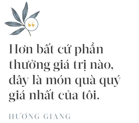 Hoa hậu Hương Giang: Lần đầu tiên sau 7 năm, bố mới dám đưa tôi về quê nội thắp hương Hoa hậu Hương Giang: Lần đầu tiên sau 7 năm, bố mới dám đưa tôi về quê nội thắp hương