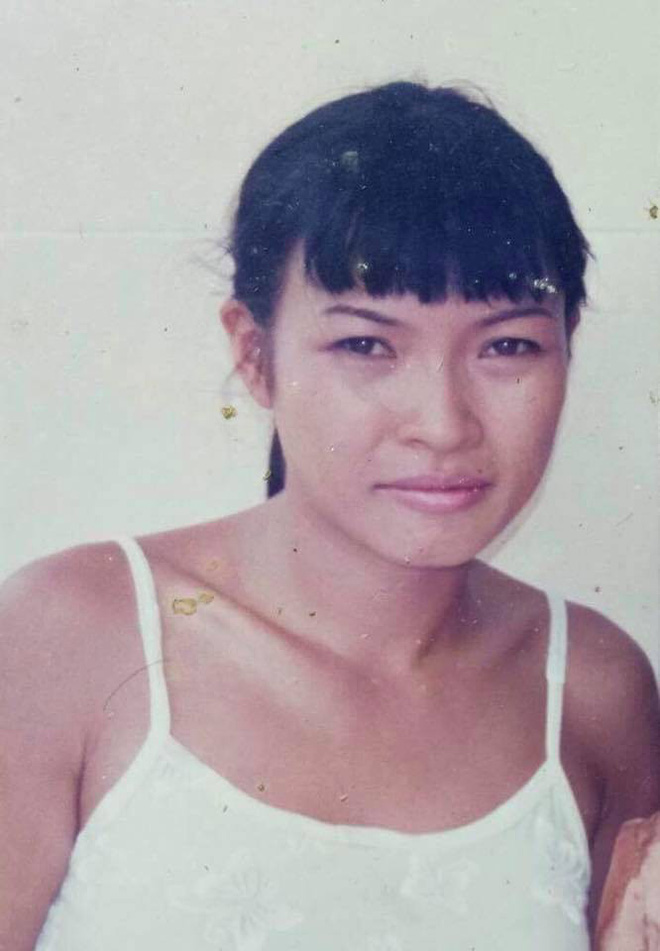 Phương Thanh gặp rắc rối khi chụp ảnh chung với người hâm mộ đang bị bắt cóc