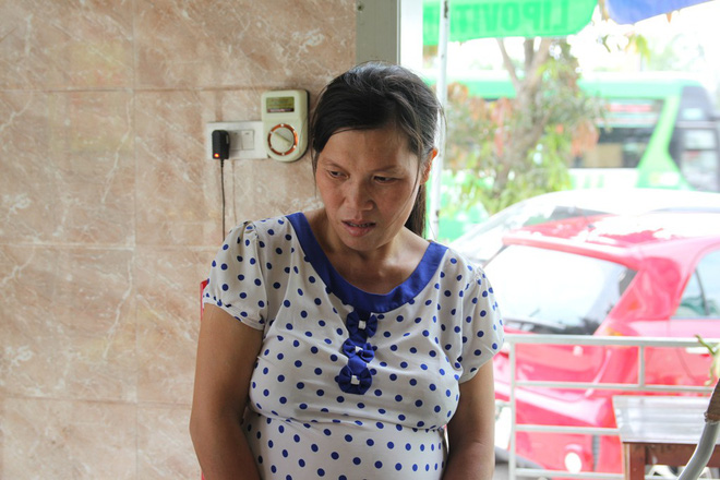 Tâm sự của người mẹ có con trai bị cha dượng bạo hành: Nhìn các vết bầm tím trên mặt con mà xót xa đến quặn lòng