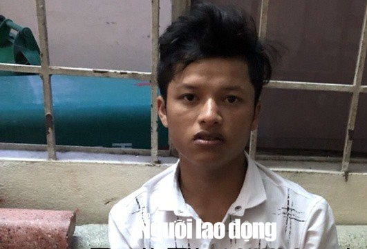 Cướp tài sản hàng xóm mua nữ trang tặng vợ