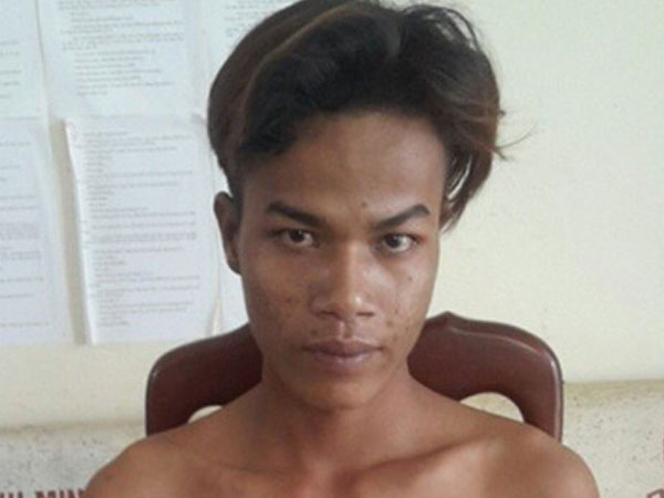 Cướp tài sản hàng xóm mua nữ trang tặng vợ