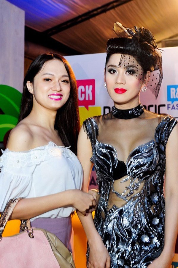 Hương Giang nhắc đến Lâm Khánh Chi: Tôi muốn làm điều có ích cho xã hội hơn là lấy chồng! Hương Giang nhắc đến Lâm Khánh Chi: Tôi muốn làm điều có ích cho xã hội hơn là lấy chồng!