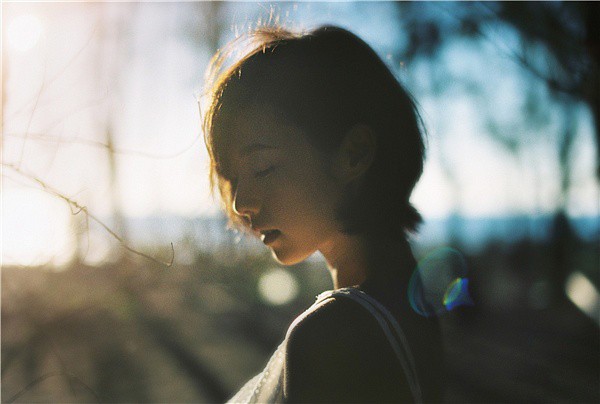 Nói về người thứ 3 phụ nữ thường chỉ trích nhau, như thế có phải là quá dễ dãi với đàn ông rồi không?