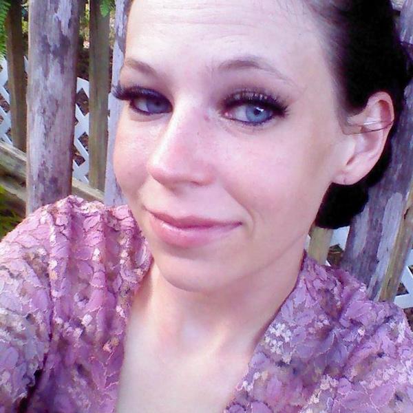 Mẹ mang thai 37 tuần mà không hề biết, đau bụng đẻ lại tưởng ngộ độc thức ăn