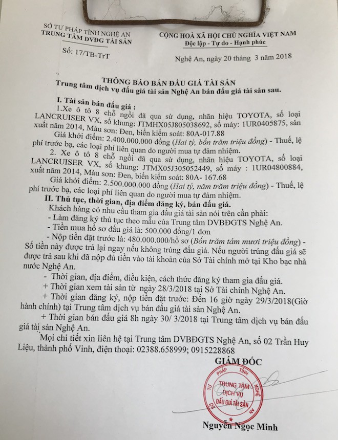 Đấu giá 3 lần, 2 xe sang doanh nghiệp tặng cho tỉnh Nghệ An vẫn ế