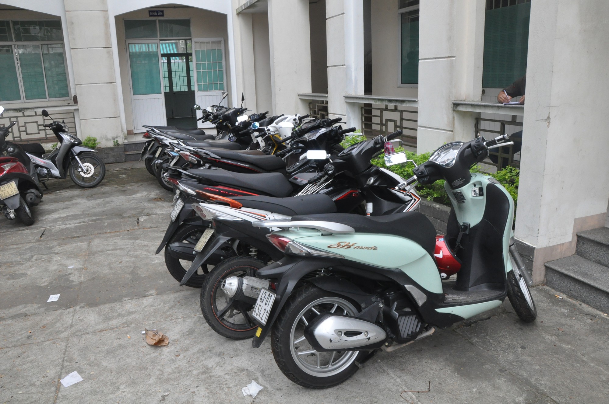 Triệt xóa ổ bạc trong căn hộ cao cấp ở Đà Nẵng, tạm giữ 24 đối tượng