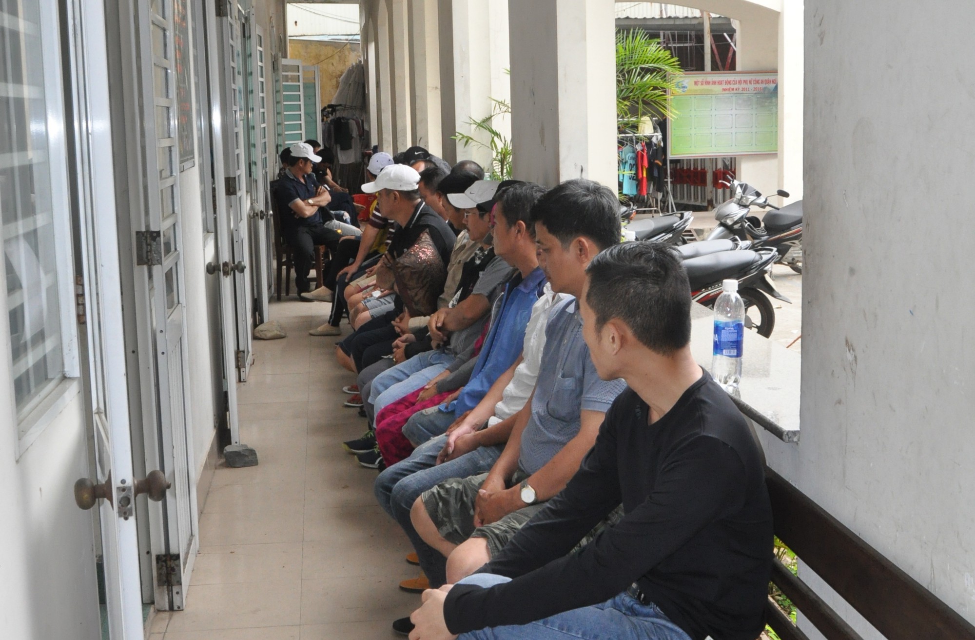 Triệt xóa ổ bạc trong căn hộ cao cấp ở Đà Nẵng, tạm giữ 24 đối tượng