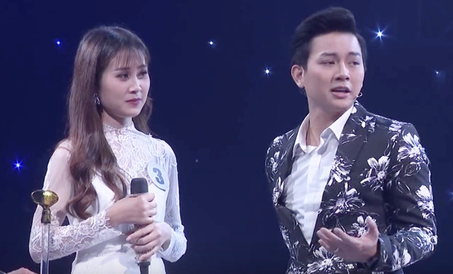 Hoài Lâm tuyên bố đã có vợ, từ chối ôm người chơi trên truyền hình