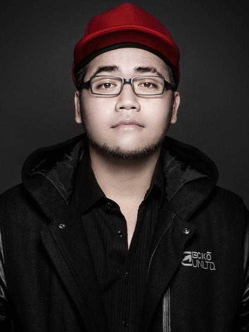 Nhiếp ảnh gia nổi tiếng showbiz Việt tố Hoa hậu Hương Giang vô ơn sau khi đăng quang?