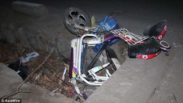 Gây tai nạn rồi bỏ chạy, khi bị bắt người đàn ông mới biết đã đâm trúng vợ và con trai