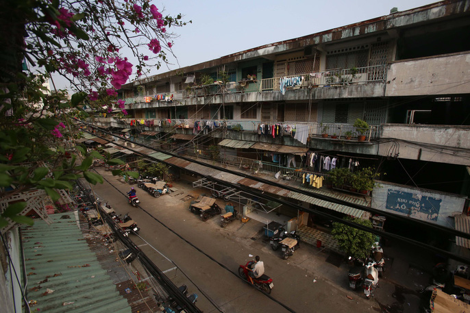 Tử thần chực chờ các chung cư cũ tại TP HCM