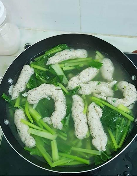 Cười nghiêng ngả với những 'thành quả' nấu ăn của những cô nàng 'thánh vụng' Cuoi nghieng nga voi nhung 'thanh qua' nau an cua nhung co nang 'thanh vung'