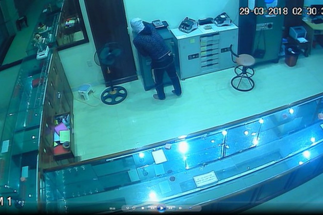 Nghệ An: Tiệm vàng bị đột nhập, mất nhiều tài sản giá trị khoảng 700 triệu