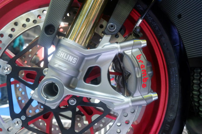 Mê mẩn Aprilia RSV4 giá gần tỷ đồng đẹp tuyệt vời