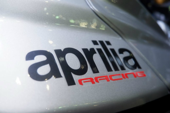 Mê mẩn Aprilia RSV4 giá gần tỷ đồng đẹp tuyệt vời