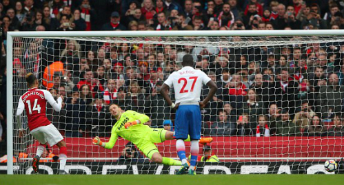 Ghi ba bàn trong 15 phút cuối, Arsenal đại thắng Stoke