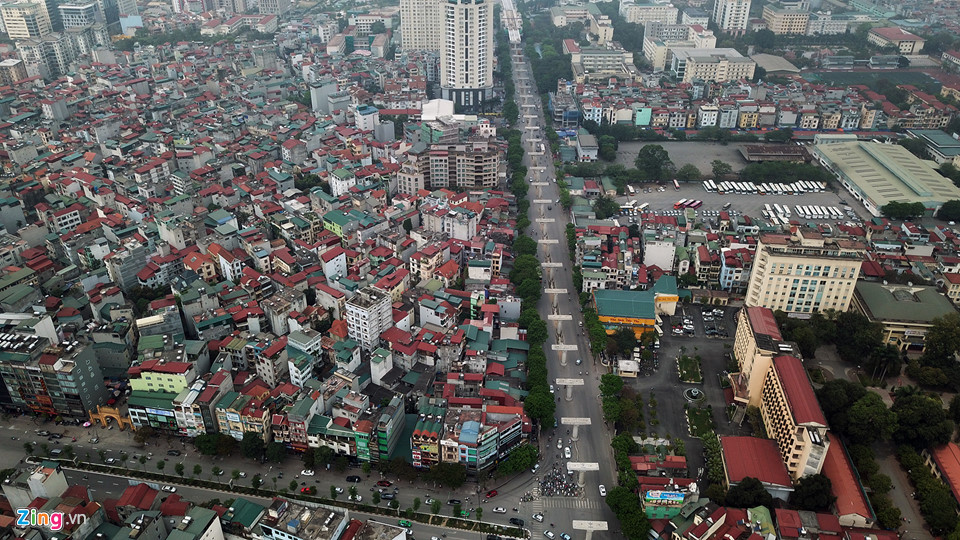 Cảnh quan mới lạ hai bên tuyến metro đầu tiên của Hà Nội