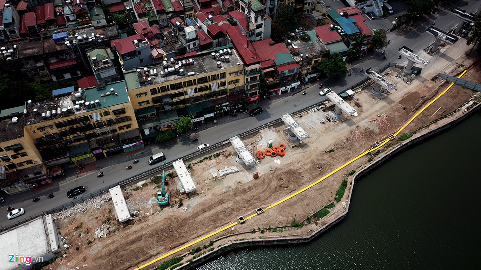 Cảnh quan mới lạ hai bên tuyến metro đầu tiên của Hà Nội