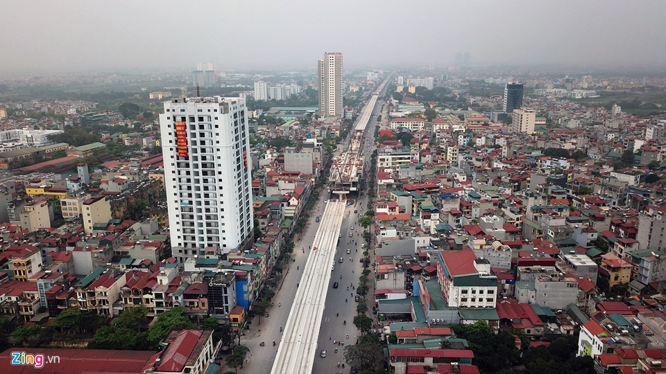 Cảnh quan mới lạ hai bên tuyến metro đầu tiên của Hà Nội