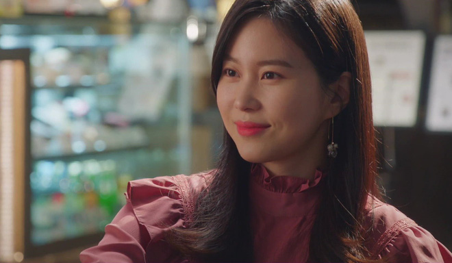 Chồng giả độc thân đi tán gái được vợ tặng cho một bài học nhẹ nhàng mà nhớ đời