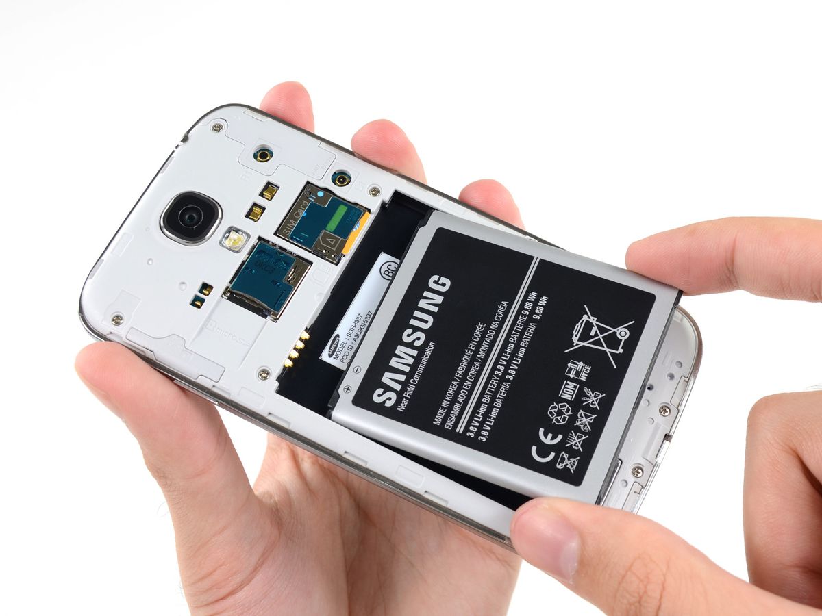Tính năng Battery Health trên iOS 11.3 thực ra... rất ngớ ngẩn Tính năng Battery Health trên iOS 11.3 thực ra... rất ngớ ngẩn