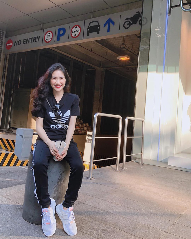 Vừa mới vào hè, sao Việt đã có cả loạt gợi ý mix đồ hay ho với áo phông để bạn áp dụng