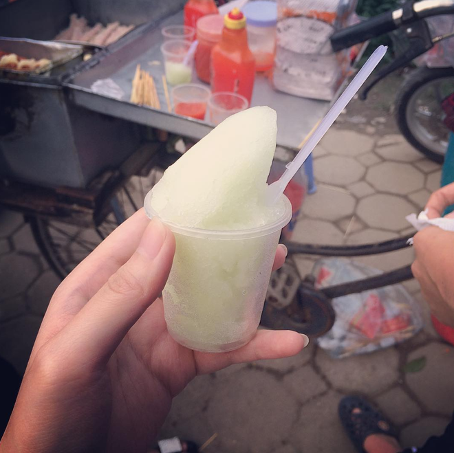 7 món kem đi cùng năm tháng mà chắc chắn tuổi thơ ai cũng từng trải qua 7 món kem đi cùng năm tháng mà chắc chắn tuổi thơ ai cũng từng trải qua