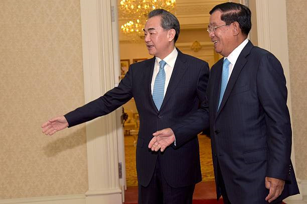 Trung Quốc ủng hộ ông Hun Sen tái tranh cử
