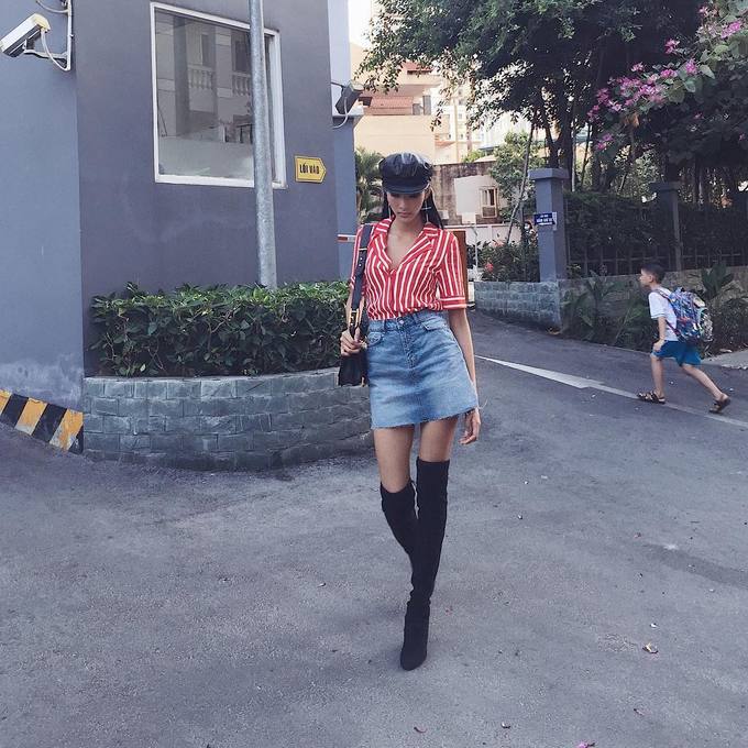 Diện váy áo họa tiết kẻ sành điệu như các tín đồ thời trang