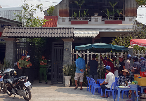 Hai cán bộ thuế ở miền Tây bị bắt quả tang đánh bạc