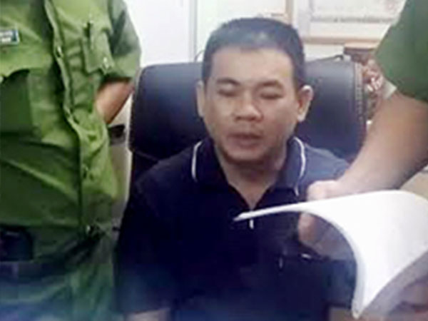 Hàng loạt người bị lừa chạy việc vào Tân Sơn Nhất như thế nào