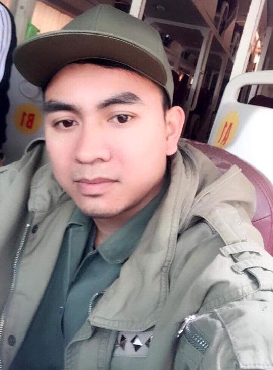 Phụ xe nhặt được hơn 8.000 USD trả cho khách đánh rơi