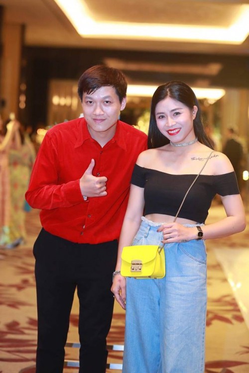 Đám cưới ‘ngọt như mía lùi’ của MC Chúng tôi là chiến sĩ và bà xã kém 5 tuổi