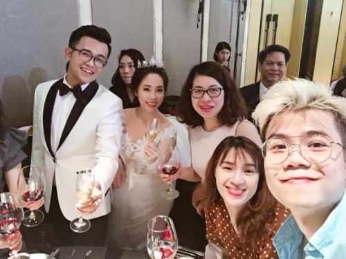 Đám cưới ‘ngọt như mía lùi’ của MC Chúng tôi là chiến sĩ và bà xã kém 5 tuổi