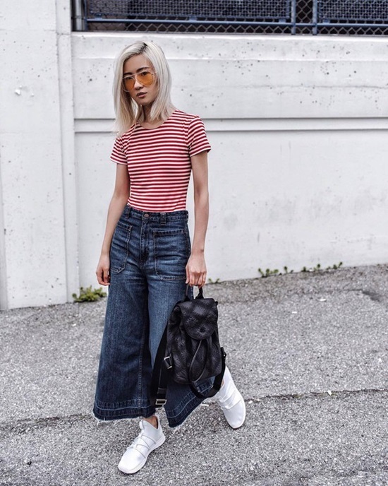 11 kiểu phối quần jeans ống rộng cho dân công sở