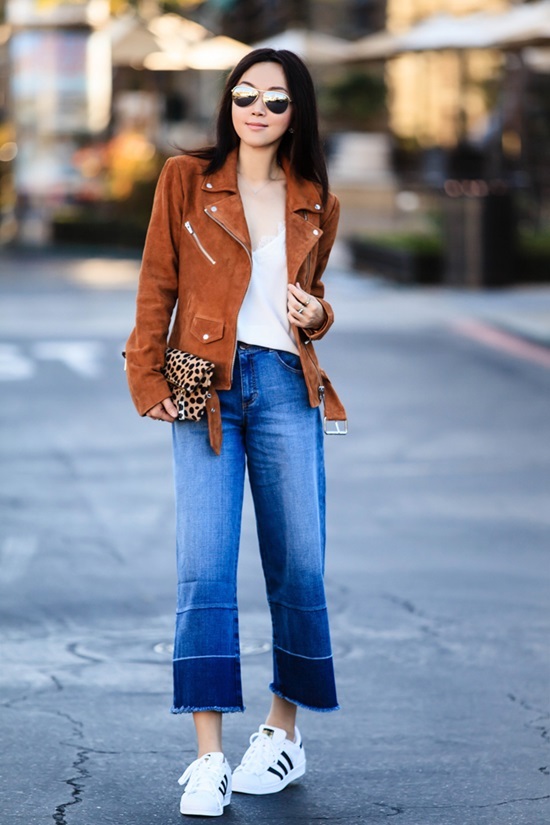 11 kiểu phối quần jeans ống rộng cho dân công sở