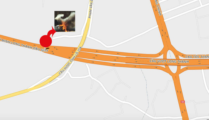 Khói mù mịt, tông xe liên hoàn trên cao tốc TP.HCM - Long Thành - Dầu Giây