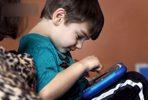 Thấy con ít nói đừng tưởng ngoan, đó có thể là biểu hiện của căn bệnh 70 triệu người mắc