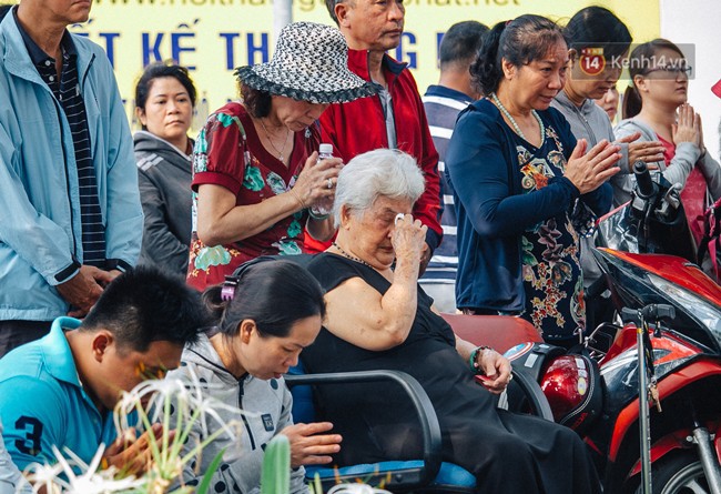 Gần 2 tuần sau vụ cháy Carina: Dân chung cư, bình tĩnh sống!