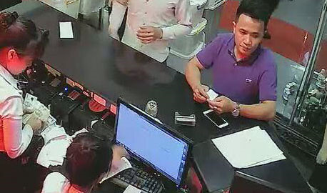 Thanh niên nẫng iPhone của cô gái: Em rất ăn năn và day dứt