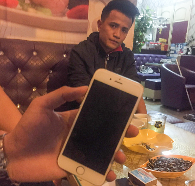 Thanh niên nẫng iPhone của cô gái: Em rất ăn năn và day dứt