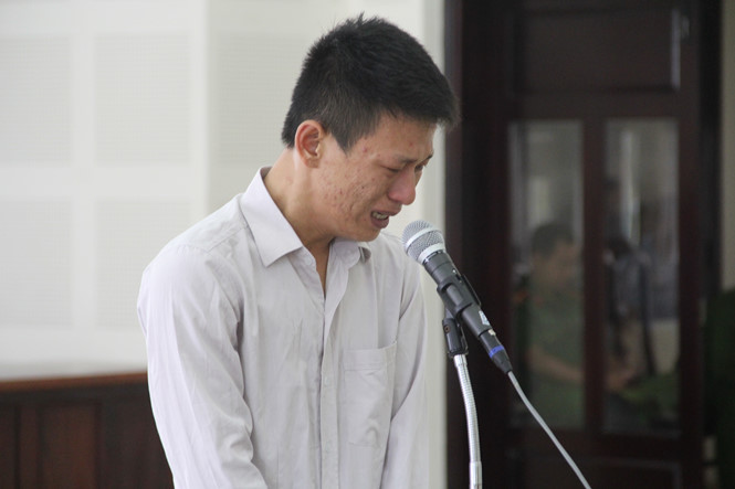 Cãi nhau chuyện góp tiền người ít, người nhiều, đâm chết bạn nhậu