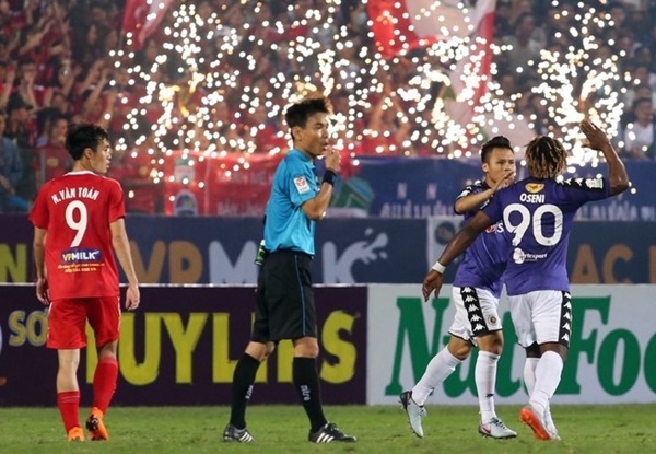 Quang Hải lập công, Hà Nội đè bẹp HAGL